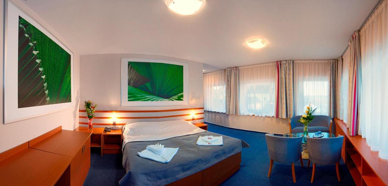 Hotel Air Holíč Exteriér fotografie